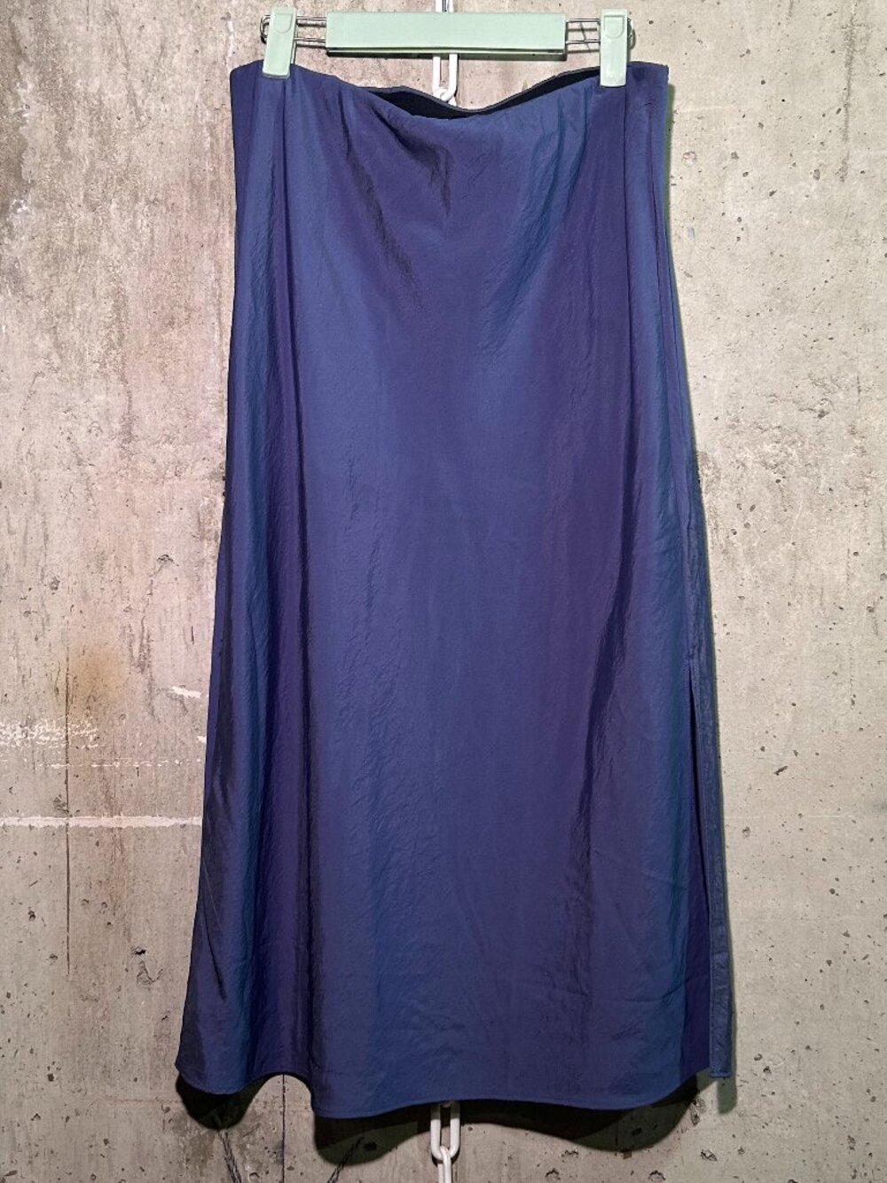 Madewell Flowy Midi Skirt in Slate Blue — Size M | Fair Condition